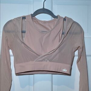ALO Yoga Tan Long Sleeve Crop Top